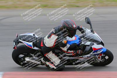 media/Oct-16-2022-Fastrack Riders (Sun) [[609ae93014]]/Level 4/Session 2 Inside turn 9/